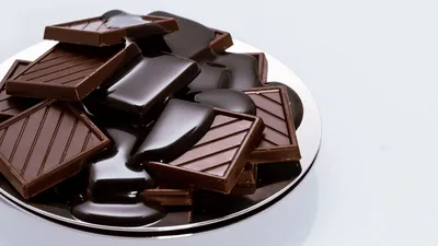 Горький шоколад: польза и вред для здоровья мужчин, женщин и детей