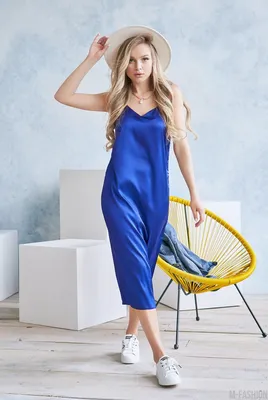 Роскошное синее платье, цвет синий …» — создано в Шедевруме