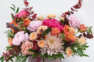 Офелия: розовые каллы и волшебные диантусы по цене 7184 ₽ - купить в  RoseMarkt с доставкой по Санкт-Петербургу