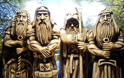 Славянские боги: ПЕРУН, СВАРОГ, ВЕЛЕС, ЧУР. материал липа, высота 20см. |  Пикабу