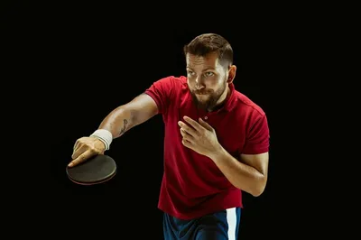 Смешные эмоции профессиональный теннисист планшета изолированного на белом  волнении фона номера-студио в игре Стоковое Фото - изображение  насчитывающей конкуренция, кавказско: 214300934