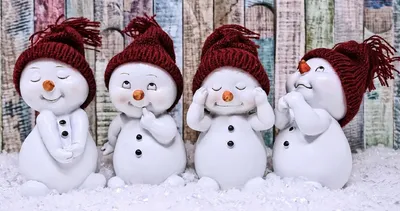 Онлайн пазл «Малыши снеговички»