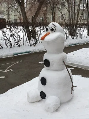 Снеговик Олаф в гостях у ребят