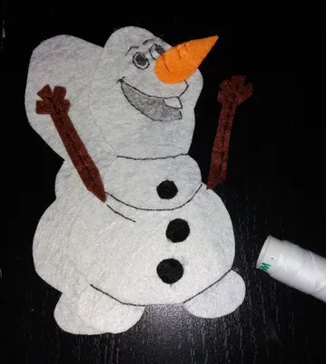 Светлана Пискова on Instagram: “Ну и что, что за окном осень. У меня уже  зима!))) Встречайте снеговика Олафа из \"Холодного сердца\". #валя… |  Валяние, Олаф, Снеговик