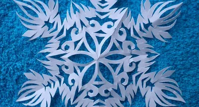 Как вырезать снежинки из бумаги к Новому году? | Новый год | АиФ Томск