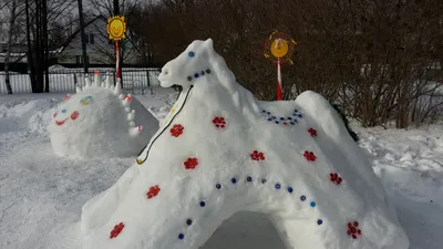 Пока есть снег, надо действовать: 25 снежных скульптур - альтернатива  обычным снеговикам