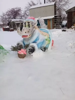 Зайца откармливали на согым\": снежные фигуры на площади рассмешили  казахстанцев (фото)