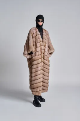 Куртка из меха соболя с английским воротником в цельную шкуру купить в  интернет-магазине Pret-a-Porter Furs