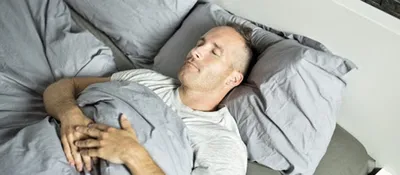 Правила здорового сна. Правильные позы для сна. Как спать, чтобы высыпаться?