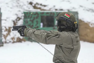 Military special forces in action on Craiyon