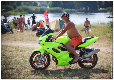 Мотоцикл металлический \"СпортБайк\", масштаб 1:12, цвет сюрприз, для  мальчиков - купить с доставкой по выгодным ценам в интернет-магазине OZON  (850810983)