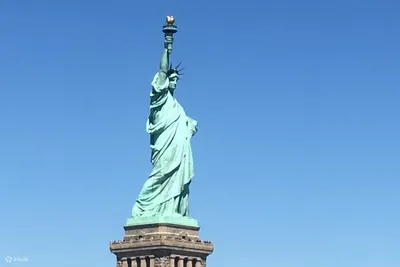 Статуя Свободы, статуя, Нью-Йорк Обои 1170x2532 iPhone 13, 13 Pro, 12, 12  Pro