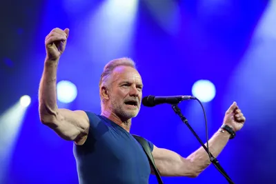 Sting sells all of his songs to Universal - BBC News