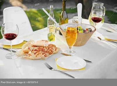 Накрытый стол с едой дома (77 фото) » НА ДАЧЕ ФОТО