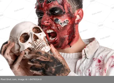 Страшный зомби с черепом на белом фоне :: Стоковая фотография :: Pixel-Shot  Studio