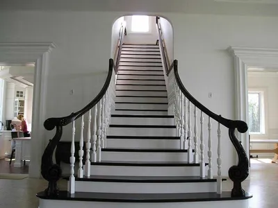 Какие бывают ступени для лестниц, виды лестничных ступеней, формы и  материалы ступеней