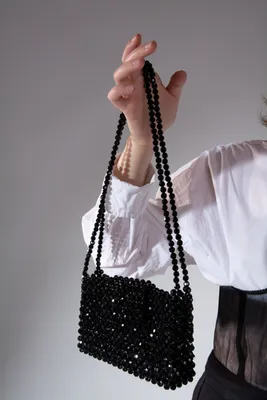 Чёрная блестящая сумка из бусин в магазине «Alexandra's Bags» на  Ламбада-маркете