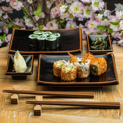 Суши сет \"Сакура\" - Служба доставки суши и роллов «Икура Бар». Доставка суши  и роллов в Химки и Куркино.