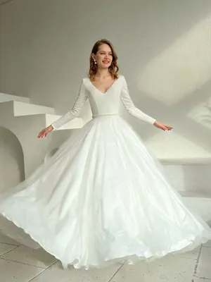 Атласное свадебное платье по фигуре со съемными рукавами Sophy | Vivabride