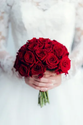 Свадебный букет невесты №32 из белый роз - купить по выгодной цене с  доставкой в Челябинске