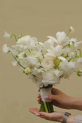 Свадебный букет из стабилизированных цветов в нежно-розовой гамме – розы с  доставкой по Москве и Московской области