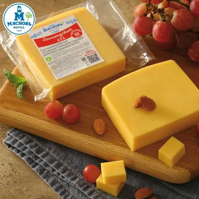 Сыр мягкий \"Домашний\" м.д.ж. в сухом веществе 40 % 300 г ОРГАНИК