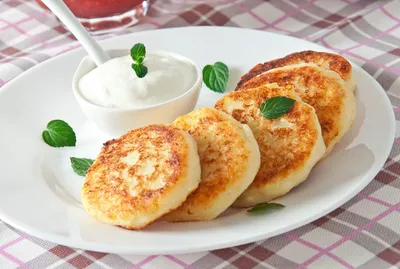 Идеальные сырники с манкой (всегда держат форму) - пошаговый рецепт с фото  на Готовим дома