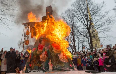 Чучело зимы сожгли на Масленицу в Нижнем Новгороде 14 марта 2021 года |  Нижегородская правда