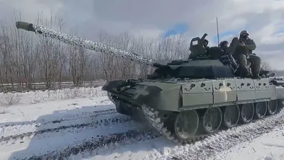 Танк Т-90 отмечает юбилей