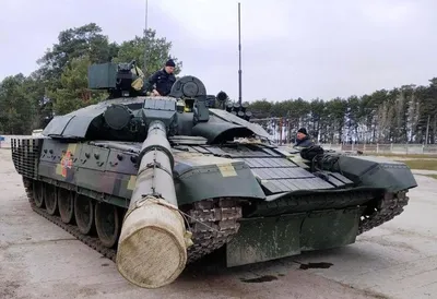 Танк Т-90: технические характеристики, вес, двигатель, броня, вооружение и  экипаж