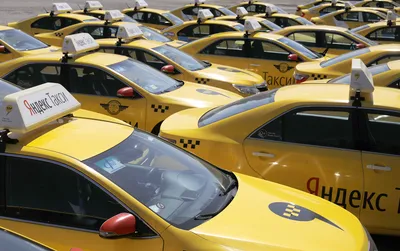В Санкт-Петербурге выбрали единый цвет для такси — Сноб