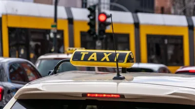 Что инспекторы проверяют у таксистов :: Autonews