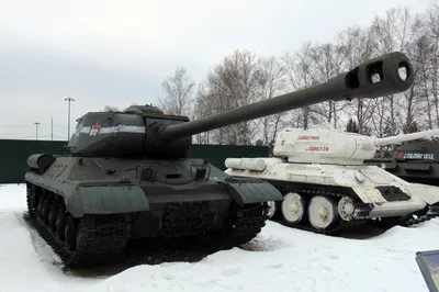 Soviet heavy tank IS-2 | Tank museum Patriot park Moscow