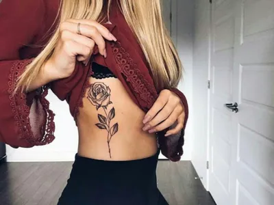 Татуировки на растяжках на животе девушек - идеи и советы - tattopic.ru