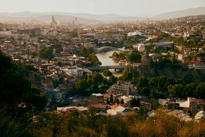 Посмотреть на Казбек не покидая Тбилиси