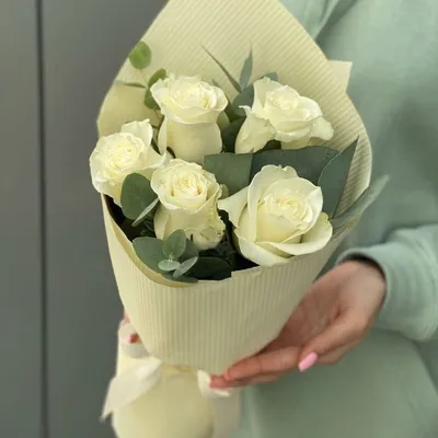 Думаю о тебе - букет из 27 белых роз от Цветы Люкс