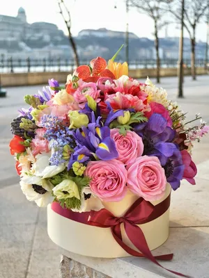 Я подарю цветы тебе мама цветы …» — создано в Шедевруме