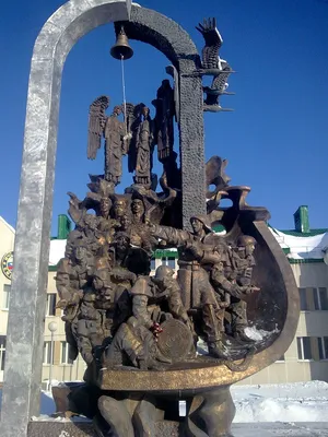 Подольчане возложили цветы к памятнику ликвидаторам техногенных катастроф -  Общество - РИАМО в Подольске