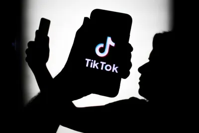 Why do TikTok's beauty trends feel like repackaged eugenics? – gal-dem