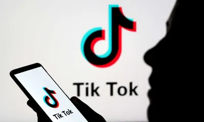 Tiktok elements hi-res stock photography and images - Alamy