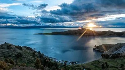 Титикака - самое высокогорное судоходное озеро в мире