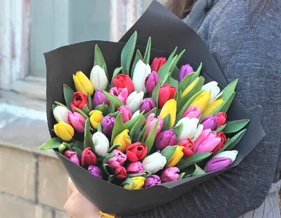 Букет тюльпанов «С 8 марта!» - купить по выгодной цене в Кемерово