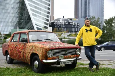 Лада Ковролина»: москвич сделал тюнинг машины в бабушкином стиле - KP.RU