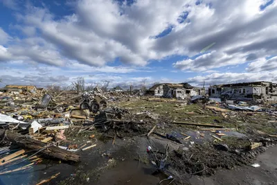 Tornado outbreak hits Plains, more severe weather in the forecast - ABC News