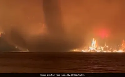 Chicago tornado: 11 touchdowns confirmed, including at O'Hare, with storm  damage cleanup underway in Countryside, Hodgkins, Elgin - ABC7 Chicago