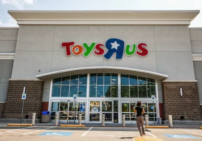 Toys 'R' Us will sell or close all U.S. stores, CEO tells employees -  MarketWatch