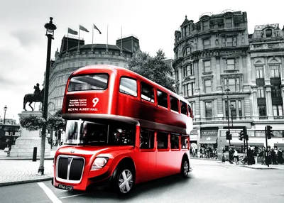 Trafalgar Square In London United Kingdom, UK, Europe. Фотография, картинки,  изображения и сток-фотография без роялти. Image 144153822