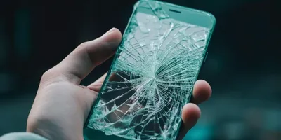 Как жить с разбитым экраном iPhone. 10 проблем, которые неизбежны