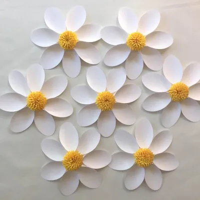 Как сделать цветок из бумаги: 3 варианта в разных техниках