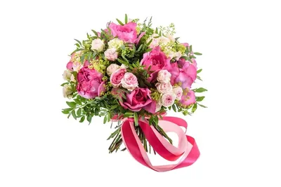 Букет цветов с розами и зелеными растениями на белом фоне · Бесплатные  стоковые фото